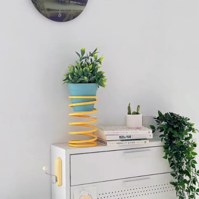 Aiyana Spiral Flower Stand