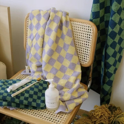 Checkerboard Cotton Bath Towel