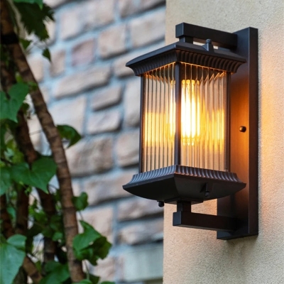 Rachael Outdoor Wall Lamp