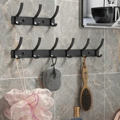 Maelis Cloth Rack