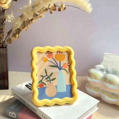 Litecia Picture Frame