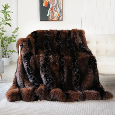 Ailany Faux Fur Blanket