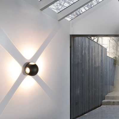 Kianna Outdoor  Wall Lamp