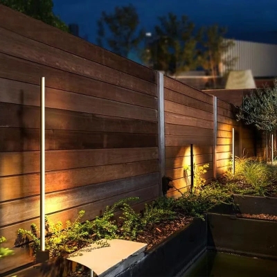 Kenzie LED Lawn Light