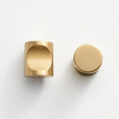 Lars Brushed Brass Knobs