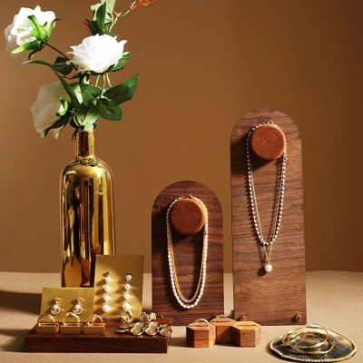 Gwayne Jewelry Display Stand