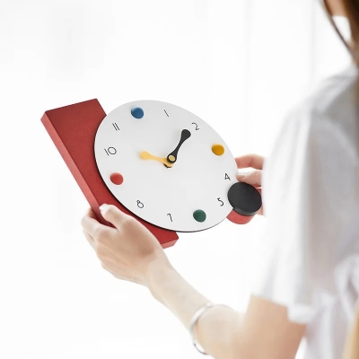 Lilah Table Clock