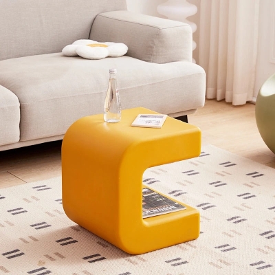 Evelyn Plastic Stool